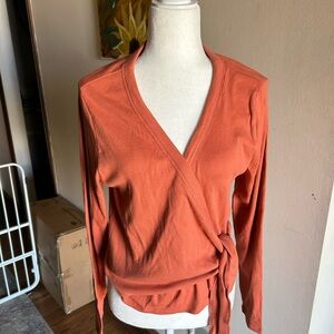 Levi’s orange wrap sweater 2XL